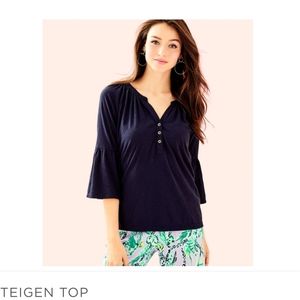 Lilly pulitzer Teigen top true navy